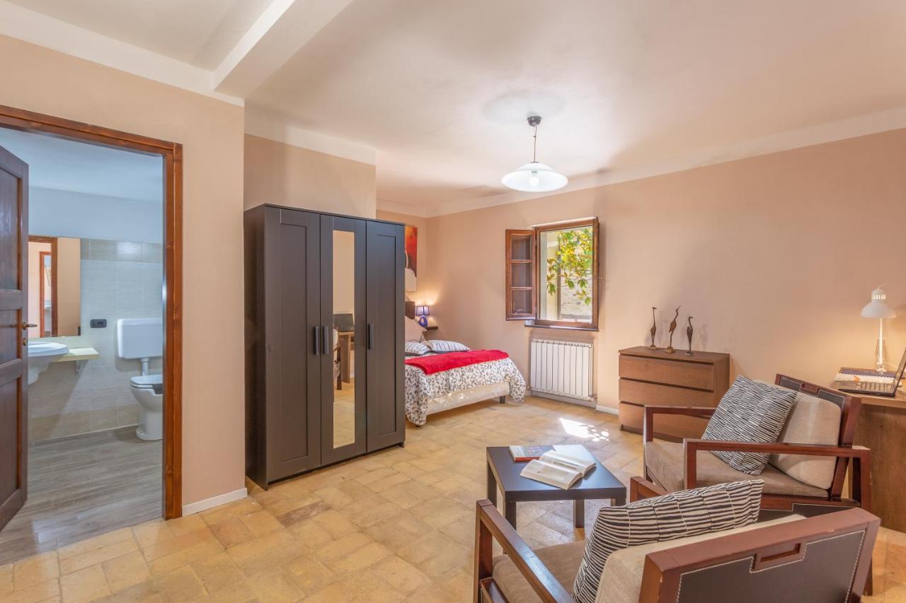 Gh Borgo Pulciano Agriturismo Montone Kültér fotó