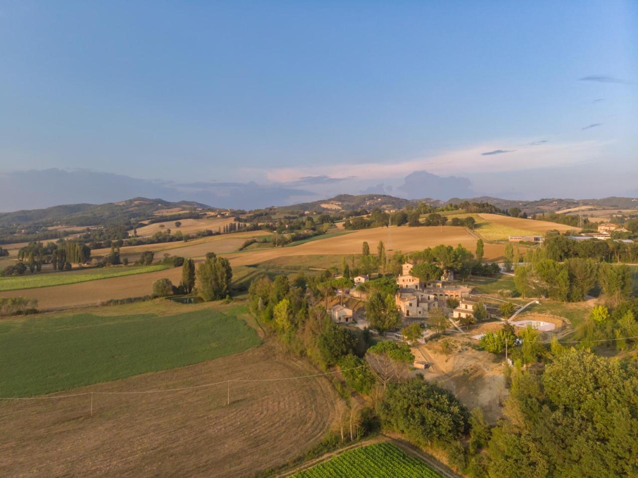 Gh Borgo Pulciano Agriturismo Montone Kültér fotó