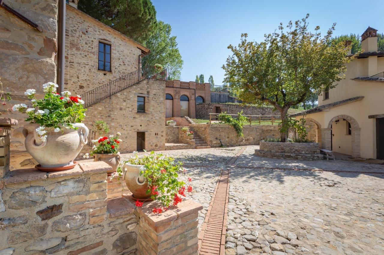 Gh Borgo Pulciano Agriturismo Montone Kültér fotó