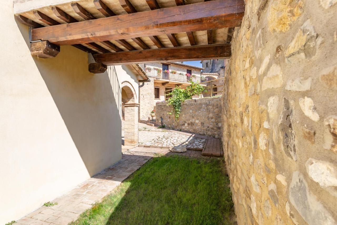 Gh Borgo Pulciano Agriturismo Montone Kültér fotó